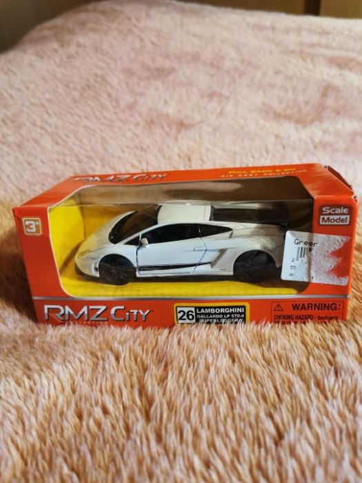 Mașină Ferrari teleghidata 1/20 + macheta Lamborghini