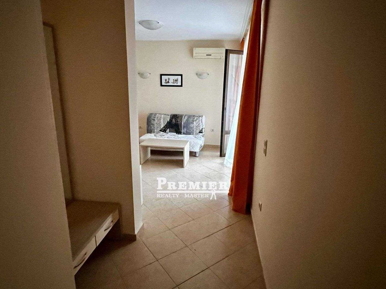 Продава се Двустаен апартамент в к.к. Слънчев бряг - 65 кв.м за 1154 €/кв.м - Снимка #13