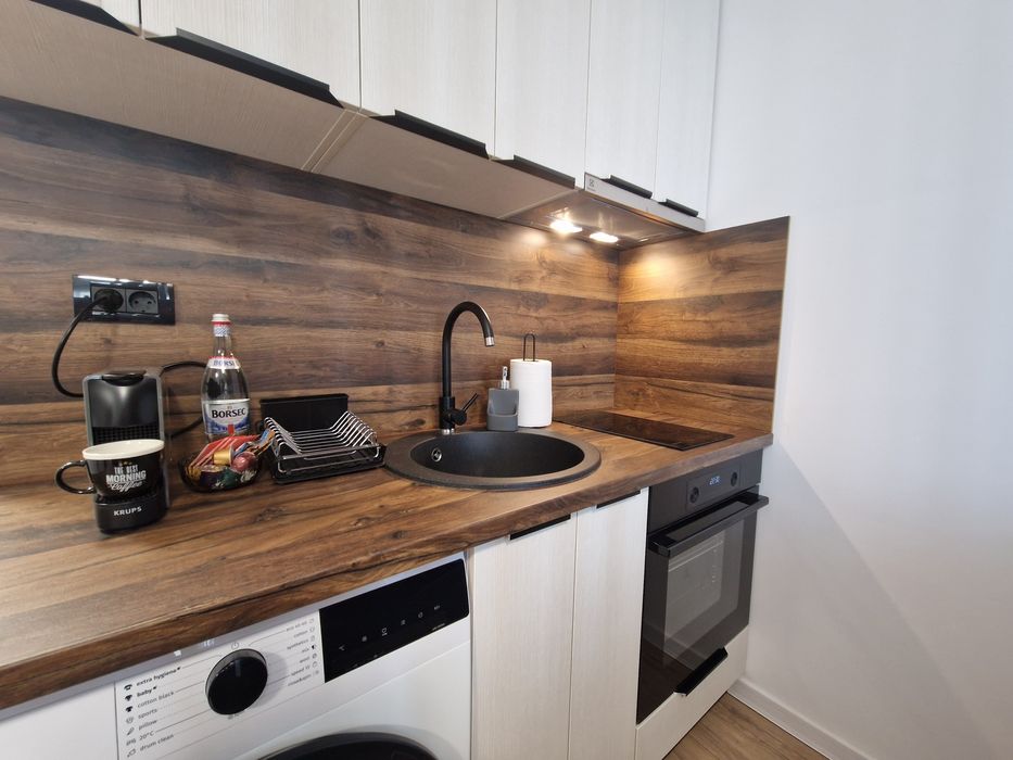 Studio lux Faleza Nord – mobilat complet, termen lung