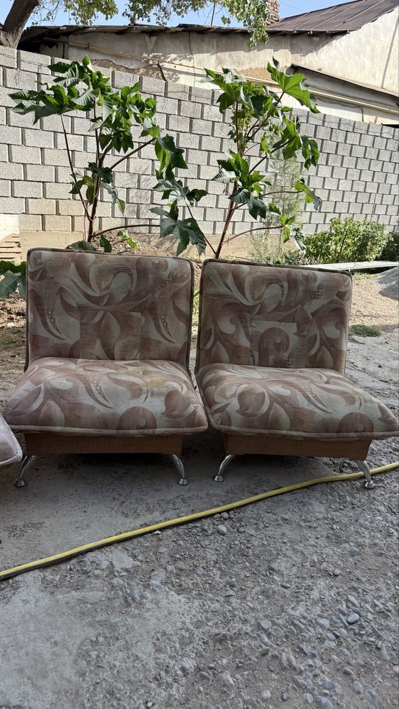 Продам диван и 2 кресла