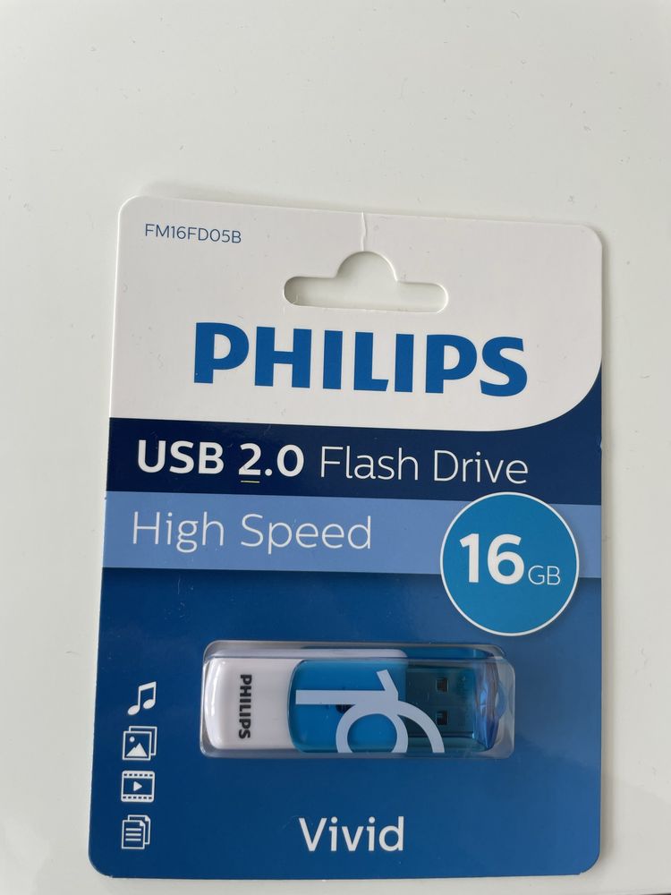 Флашка USB Phillips 16GB с любими игри