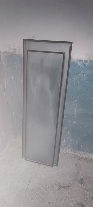 Стекло от пластикового окна