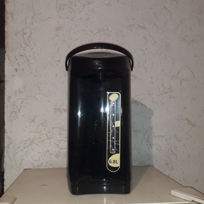 Продам термопот новый