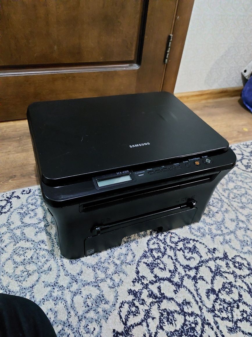 МФУ SAMSUNG SCX-4300
принтер, сканер, копир, факс.