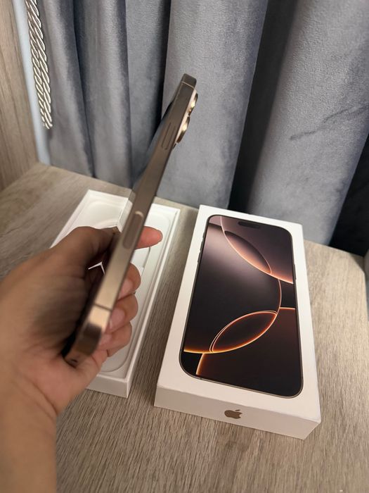 iPhone 16 Pro Max