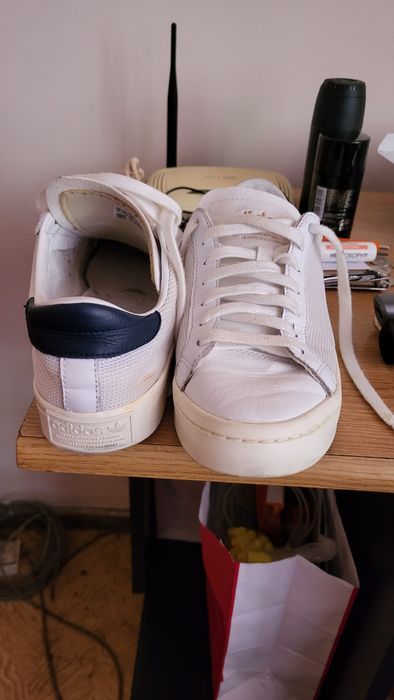 Adidas Court vantage