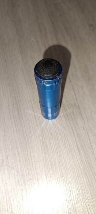 Ультрафиолетовый фонарик