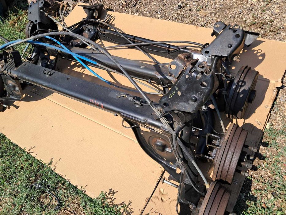 Renault Clio 3 Clio 2 Symbol punte spate completa cu butuci si cabluri