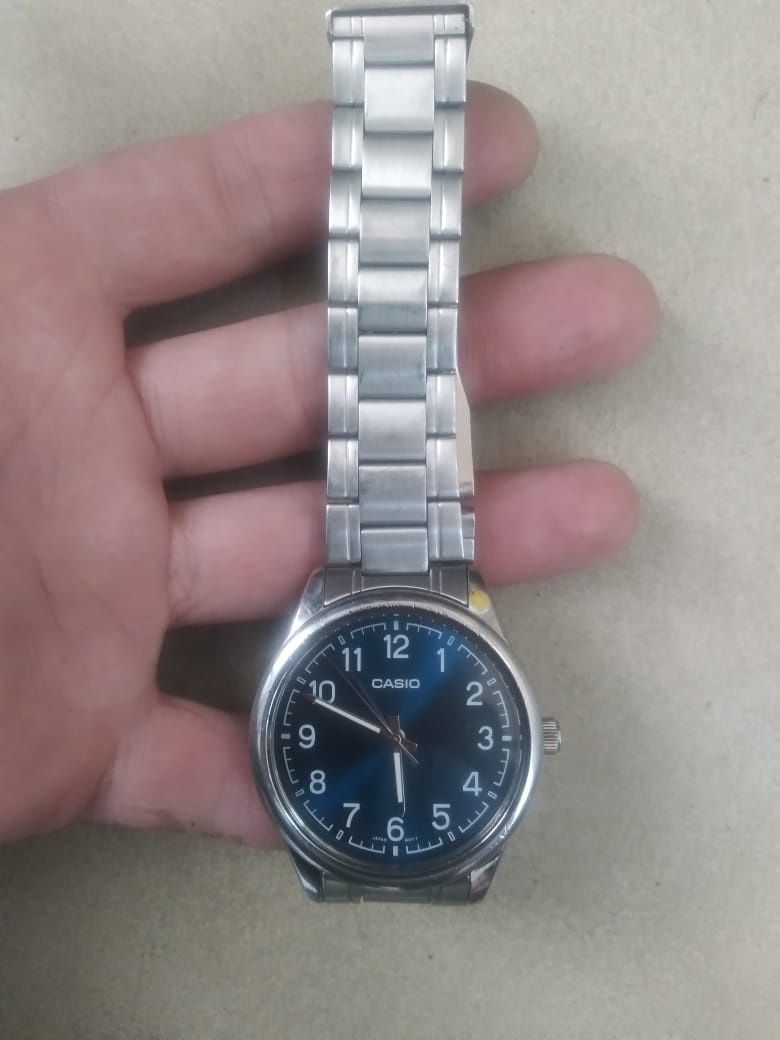 Продаются часы мужские  фирмы Casio в отличном состоянии