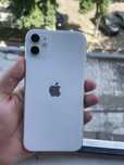 Iphone 11 64 …..