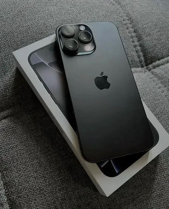 Продам iPhone 16 pro max 512GB Titanium Black