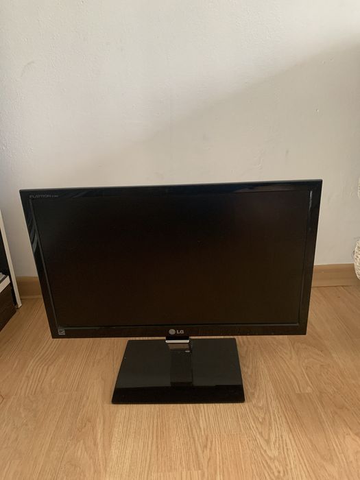 2 monitoare unul mare si unul mic (se vand si separat)