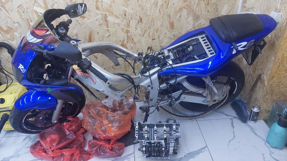 Yamaha yzf R6 2002 года