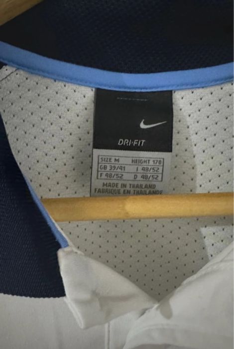 24 Tricou polo Nike Tennis