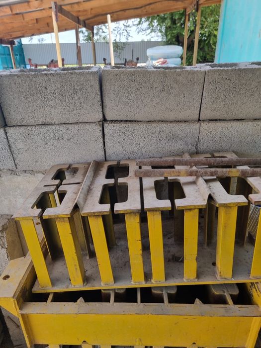 Продам матрицу для сплитерных блоков (рванный)