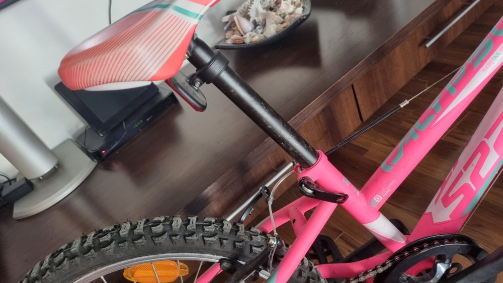 Bicicletă fete 20inch 7-11ani