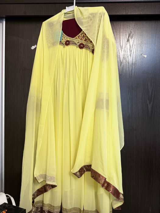 Платья для келинь салома либо для выступлений привозили с пакестана