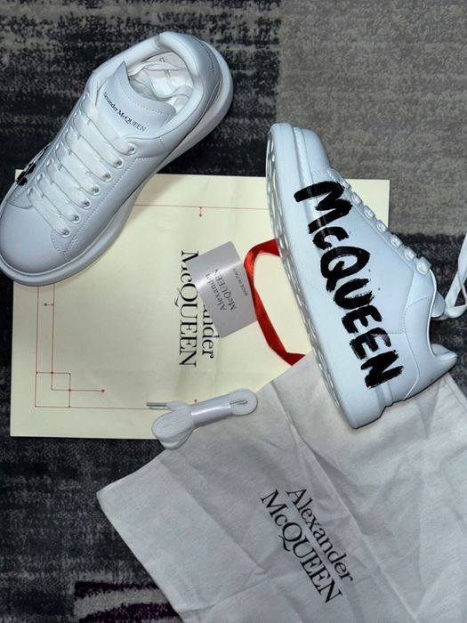 Alexander MCQeen Full Box