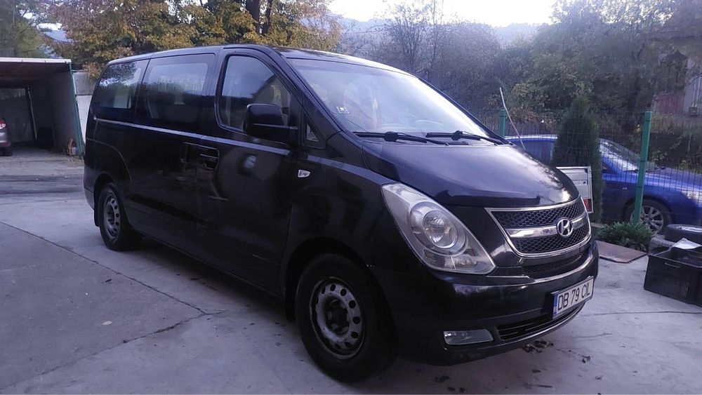 Hyundai H1 Starex 2011