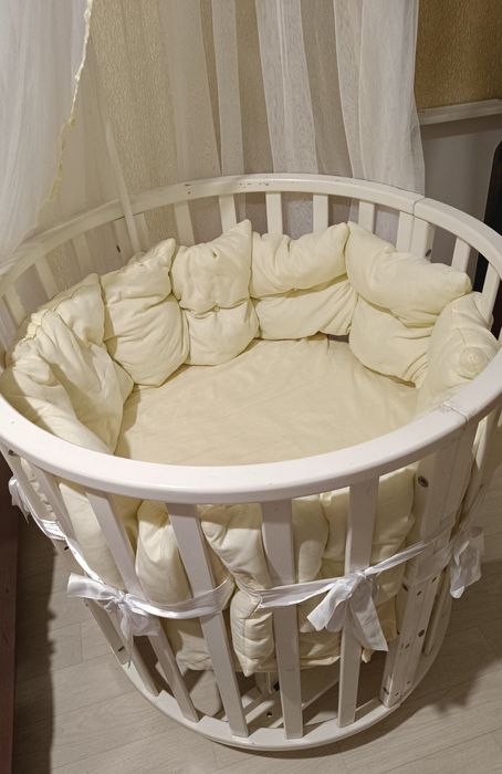 Продам кроватку детскую, переделывается в подростковую,