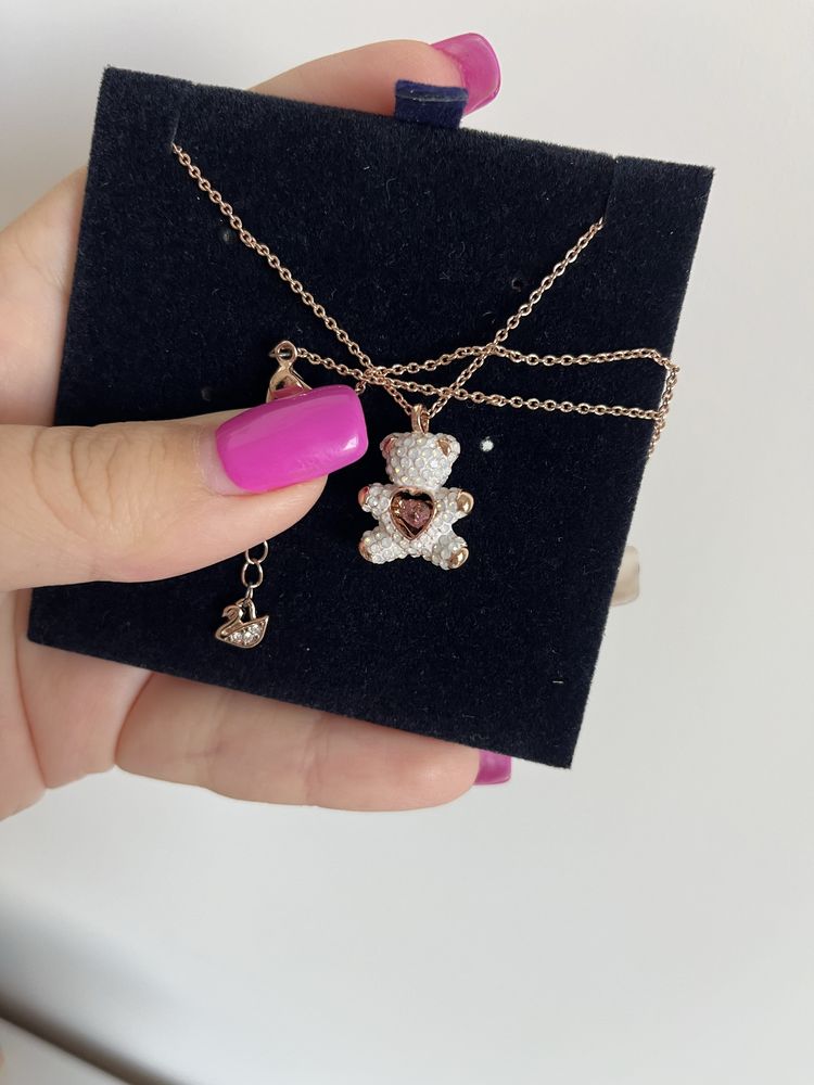 Колие Swarovski с мече