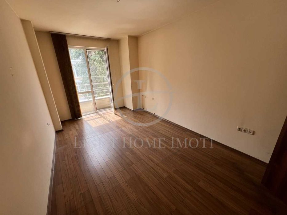 Продава се Многостаен апартамент в Пловдив, Център - 123 кв.м за 2025 €/кв.м - Снимка #5