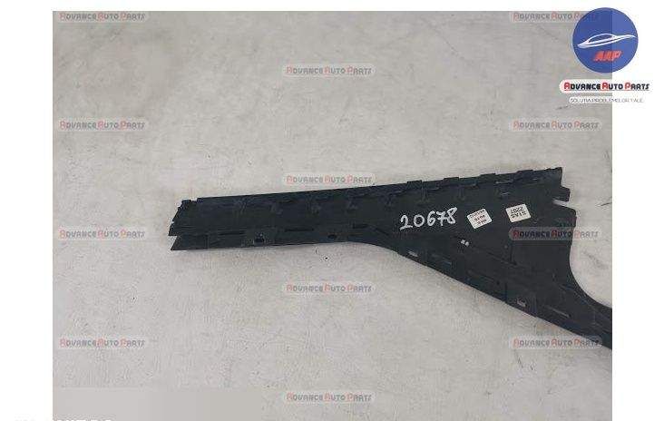 Exterior Орнамент/Декорация на Стълб на Врата Дясна Задна оригинален Л