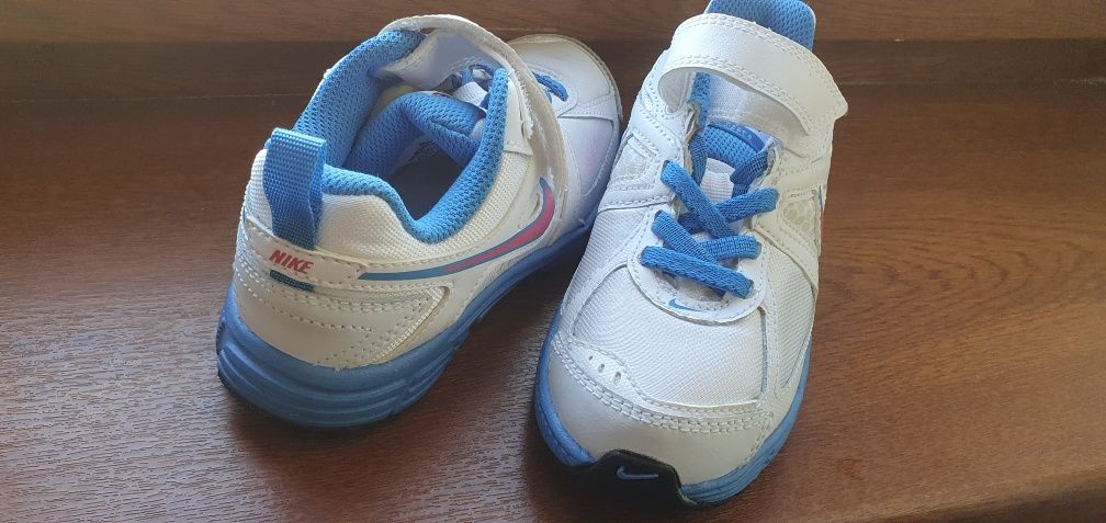 Нови маратонки Nike детски, размер 27. 5