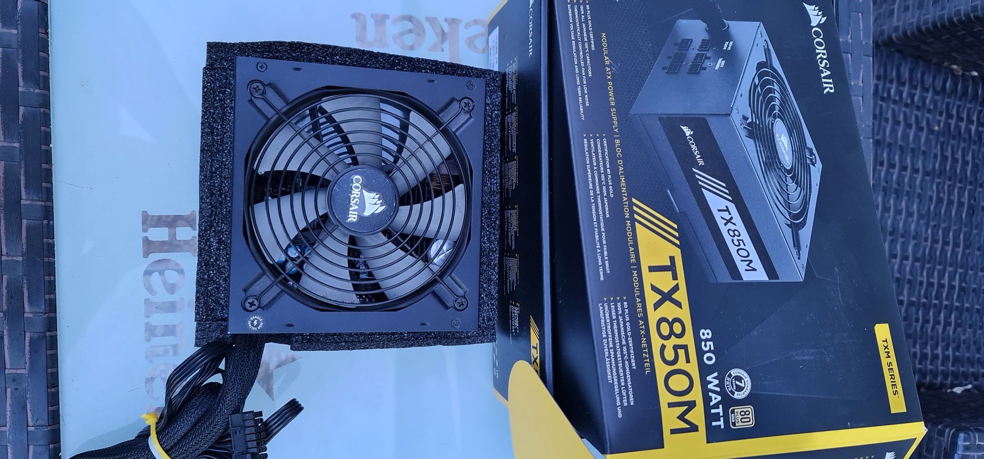 Sursă Corsair TX850M