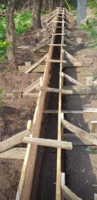 Meșter la garduri cu experiență în domeniul de peste 15 ani în constru