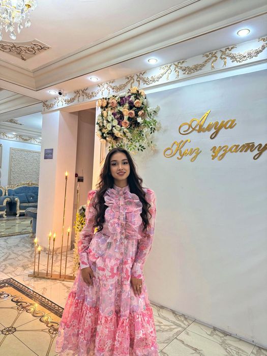 Вечерние платья Женская одежда