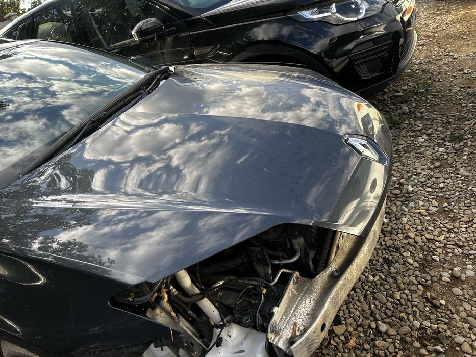 Capotă motor Renault Laguna 3 facelift 2011