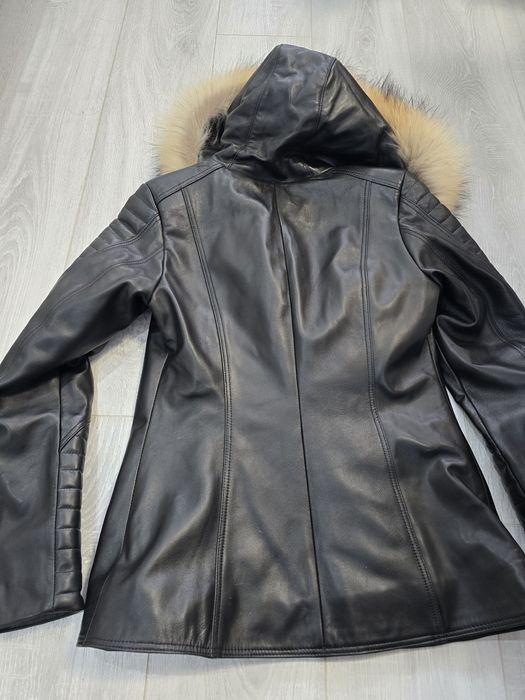 Дамско кожено яке