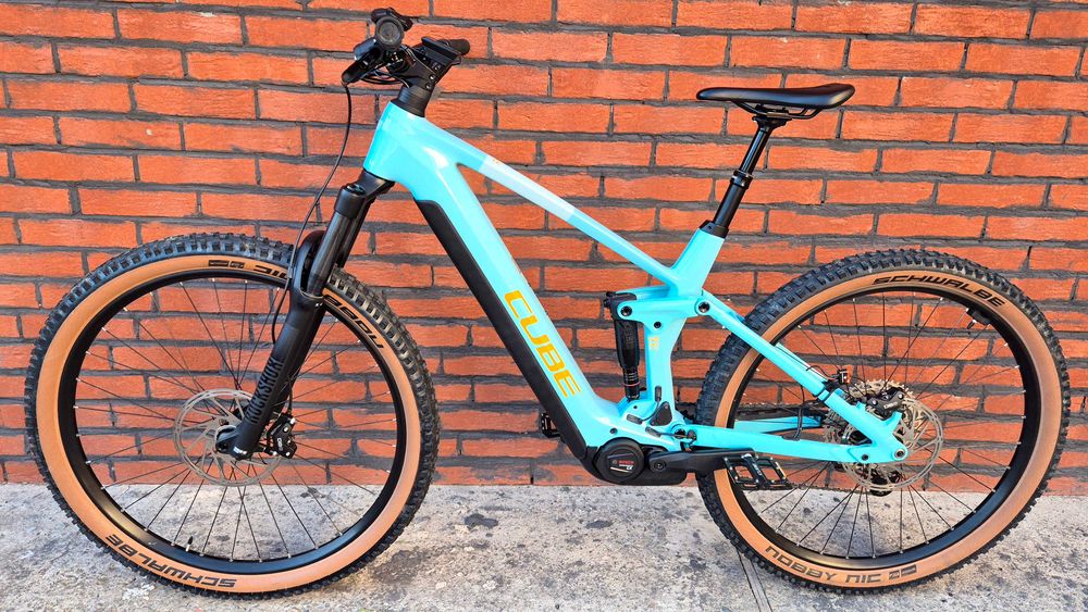 Електрически карбонов велосипед E bike CUBE STEREO 140 Race, BOSCH CX