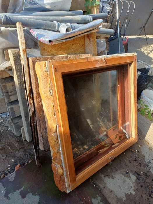 Продам оконные блоки.