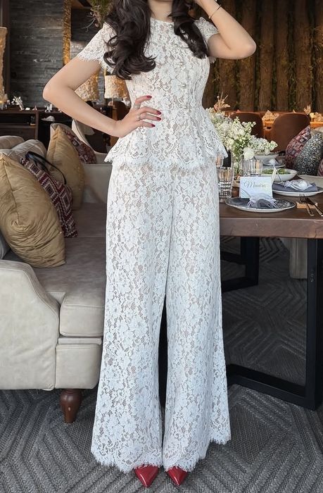 Двойка из гипюра