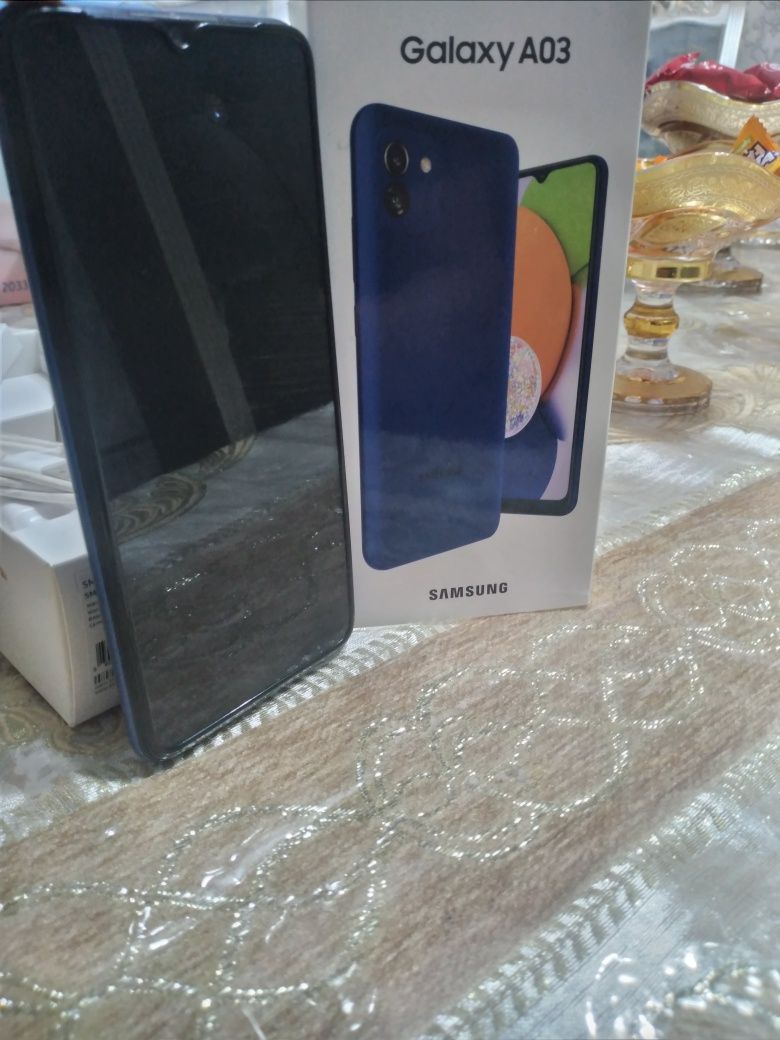 Samsung A 03 telefon sotiladi faqat pul juda zaril