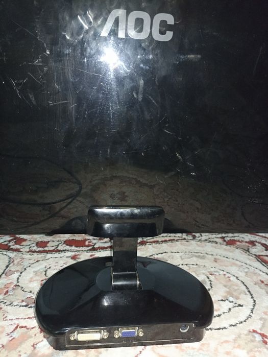 Продам две монитор рабочие 1 монитор LG 1 монитор лос