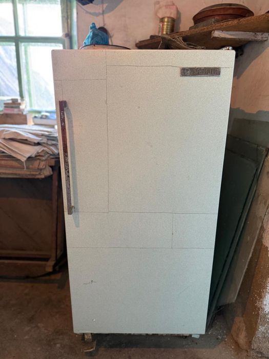 Срочно продам холодильник