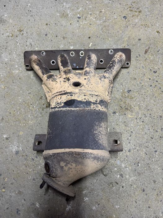 Выпускной коллектор с катализатором Приора