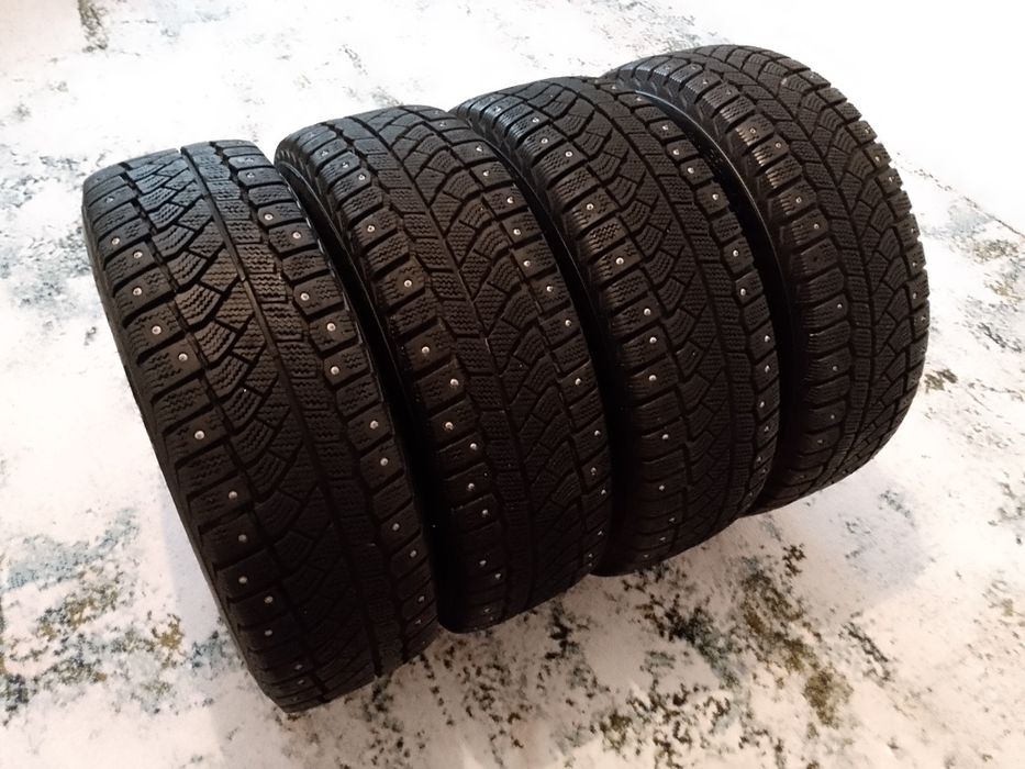 Комплект зимних шин R14