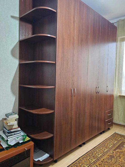 платяной шкаф коричневый
