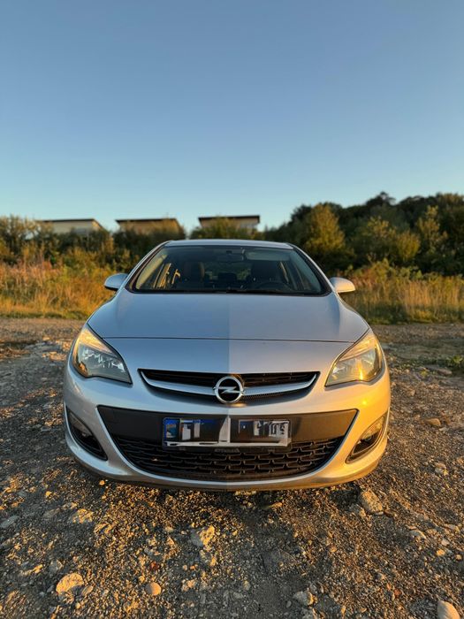 Opel Astra 1.4 benzină, 100 CP
