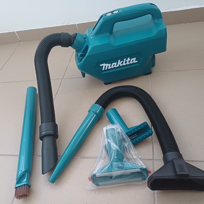 Aspirator nou Makita