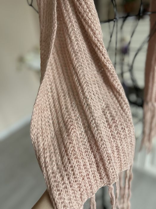 Fular marca H&M, roz