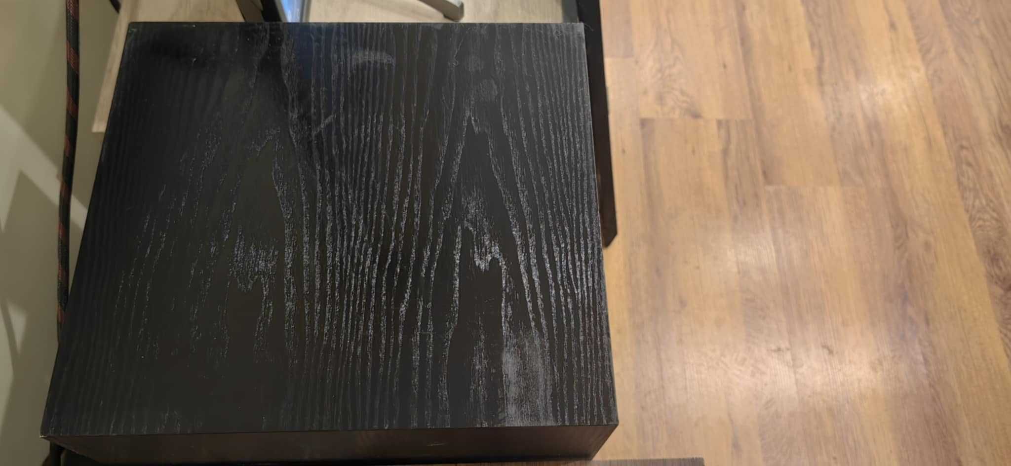 Тонколони Bowers & Wilkins B&W dm 220i