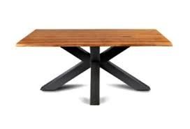 Trepte și accesorii din lemn masiv – montaj simplu, aspect elegant