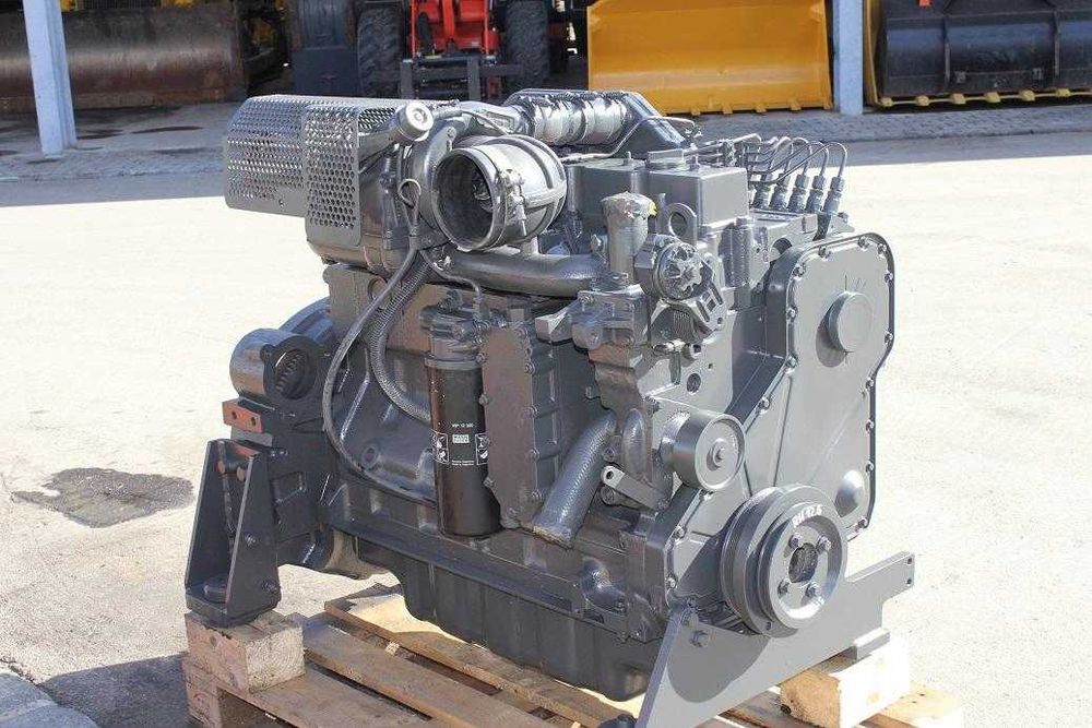 Motor Cummins 8.3 reconditionat pentru excavator O&K RH 12.5