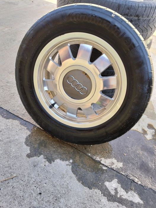 Vînd genti de AUDI  cu tot cu cauciucuri