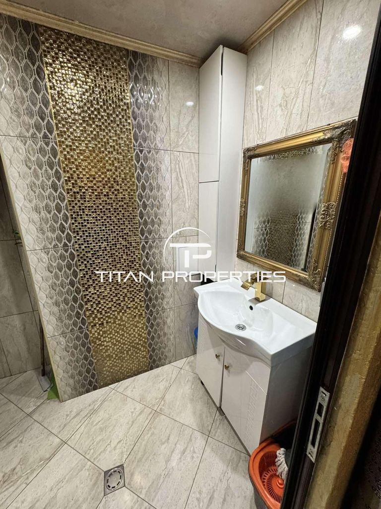 Продава се Тристаен апартамент в Бургас, Меден рудник - зона В - 90 кв.м за 2128 €/кв.м - Снимка #8
